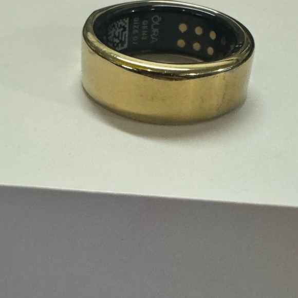 Oura Ring Gen 3 Heritage Gold with box and charger! 🔌 - Picture 9 of 13